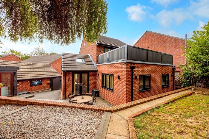 4 Bedroom Detached House For Sale In Oaks Farm Drive, Darton, Barnsley, S75