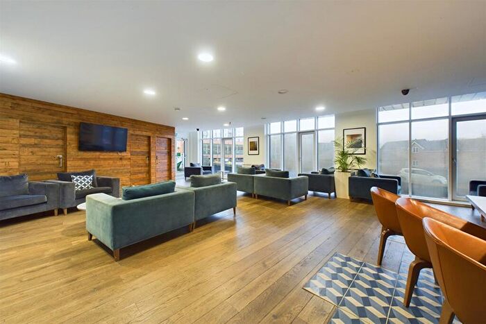 1 Bedroom Flat To Rent In Greenhill Way, Harrow On The Hill, HA1