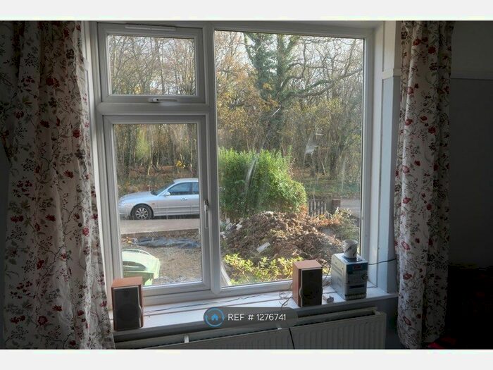 3 Bedroom Terraced House To Rent In Chingford, Chingford E4