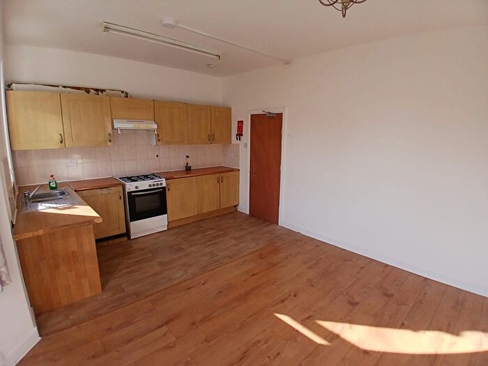 3 Bedroom Terraced House To Rent In Milton Avenue, E6