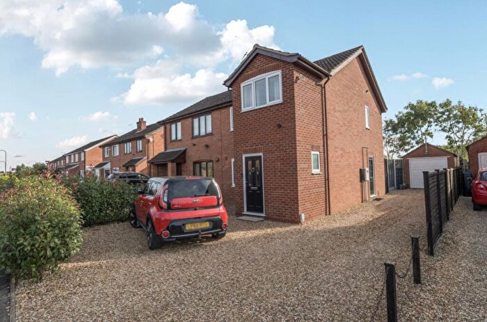 3 Bedroom Semi-Detached House For Sale In Whitehouse Road, Ruskington, NG34