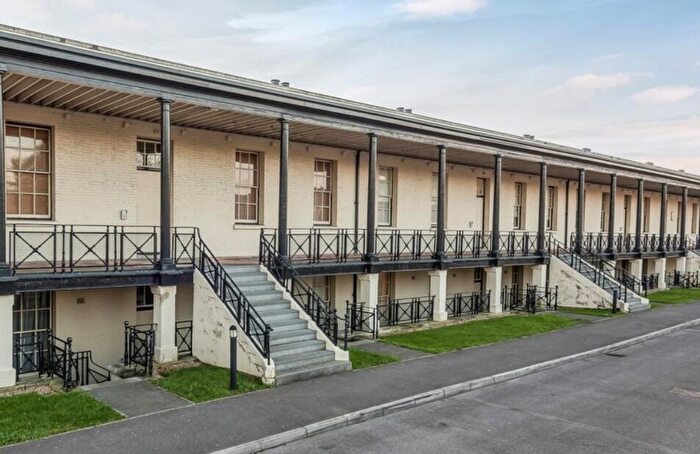 1 Bedroom Flat To Rent In St Georges Walk - Gold Sub, Gosport, Hampshire, PO12