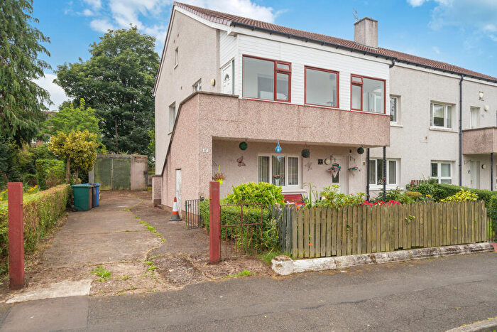 3 Bedroom Flat For Sale In Moorpark Avenue, Penilee, G52