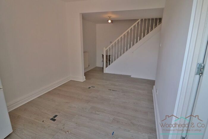 2 Bedroom Flat To Rent In High Street, Rushden, NN10