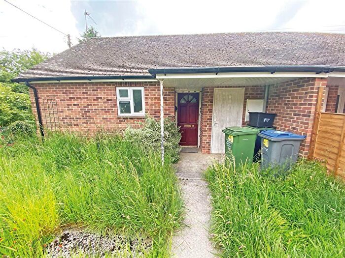 1 Bedroom Semi-Detached Bungalow For Sale In Yatesbury Village, Yatesbury, Calne, SN11