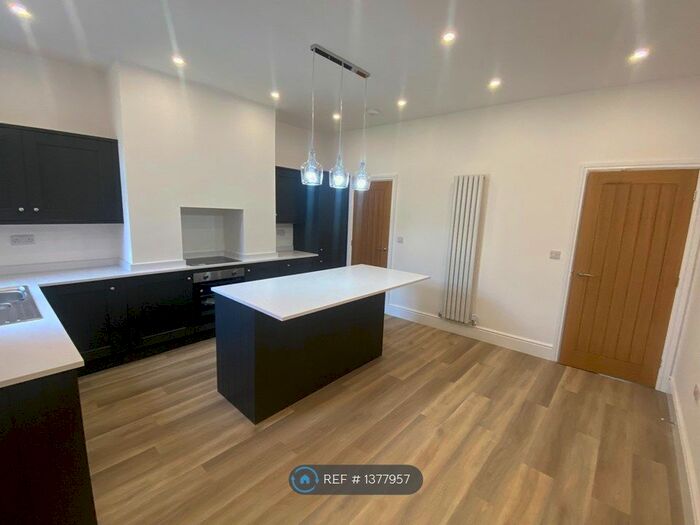 3 Bedroom Terraced House To Rent In Longman Road, Barnsley, S70