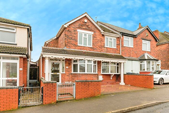 4 Bedroom Semi Detached House For Sale In Grafton Road, Birmingham, B21