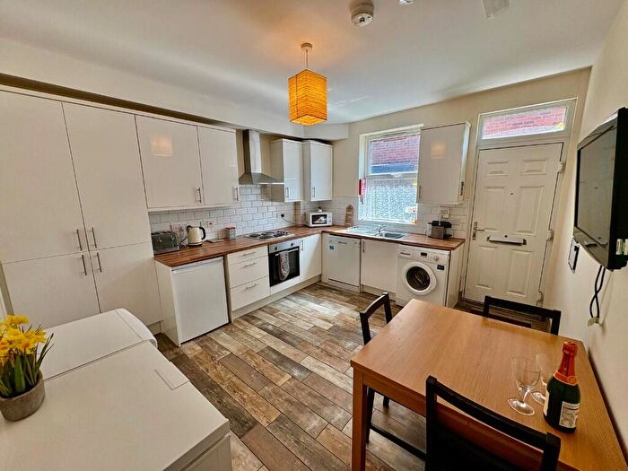 4 Bedroom Terraced House To Rent In Pomona Street, Sheffield, S11