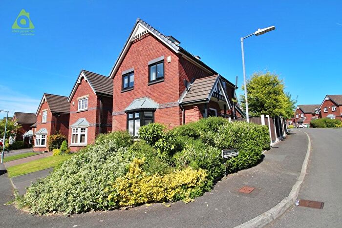 3 Bedroom Detached House For Sale In Ingleby Close, Westhoughton, BL5