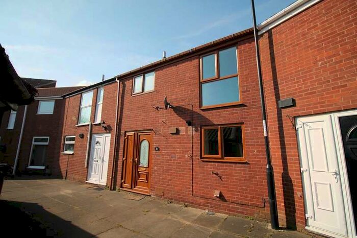 3 Bedroom Terraced House To Rent In Crighton, Oxclose, Tyne And Wear, NE38