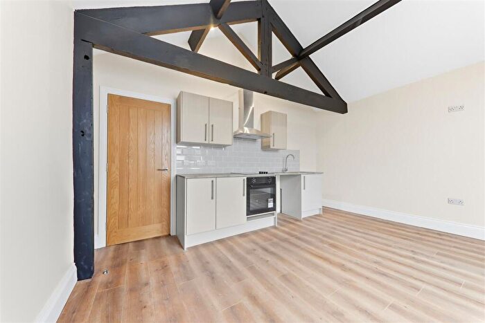 1 Bedroom Apartment To Rent In Northgate, Cleckheaton, BD19