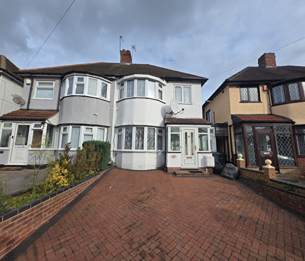 3 Bedroom Semi Detached House To Rent In Derrydown Road, Birmingham, B42