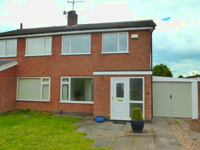 3 Bedroom Semi-Detached House To Rent In Waveney Rise, Oadby, Leicester, Leicestershire, LE2