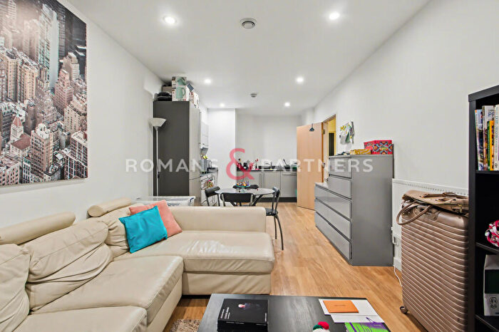 1 Bedroom Apartment To Rent In Caspian Apartments, Salton Square, Limehouse, E14