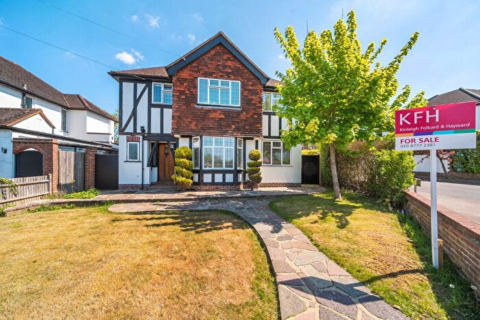 4 Bedroom Detached House For Sale In Woodland Way, West Wickham, Kent, BR4