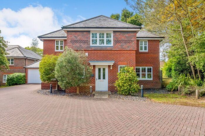 5 Bedroom Detached House To Rent In Swanwick Lane, Swanwick, Southampton, SO31