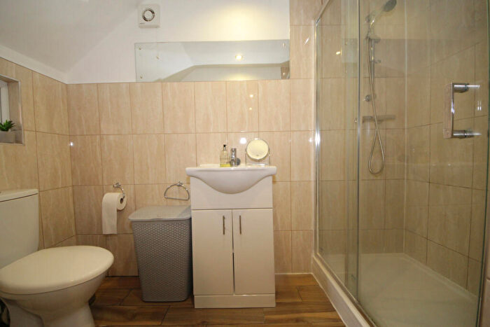 1 Bedroom Maisonette To Rent In Kinderton Close, Southgate, London, N14