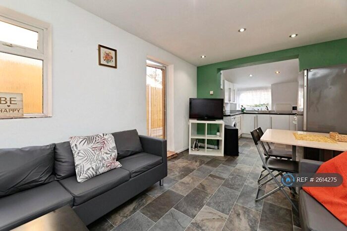 5 Bedroom Terraced House To Rent In Campbell Road, London, E15