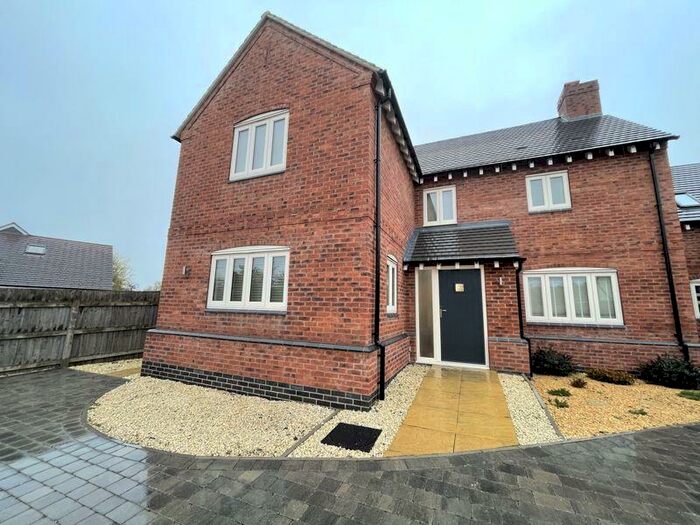 4 Bedroom Detached House To Rent In Ticknall Road, Swadlincote, DE11