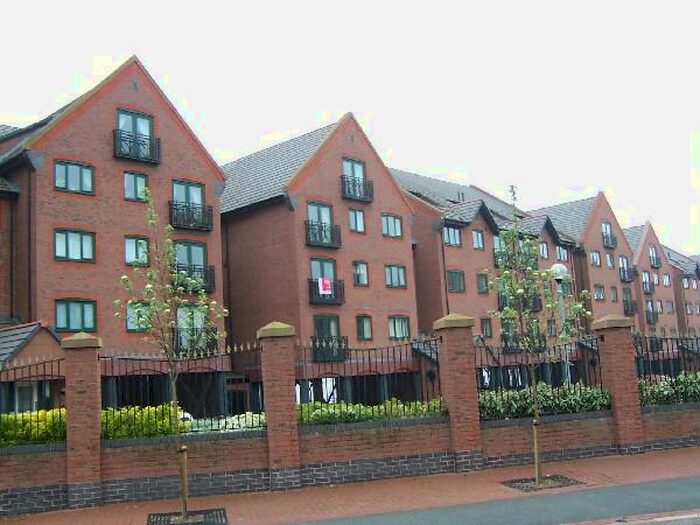 2 Bedroom Apartment To Rent In South Ferry Quay, L3