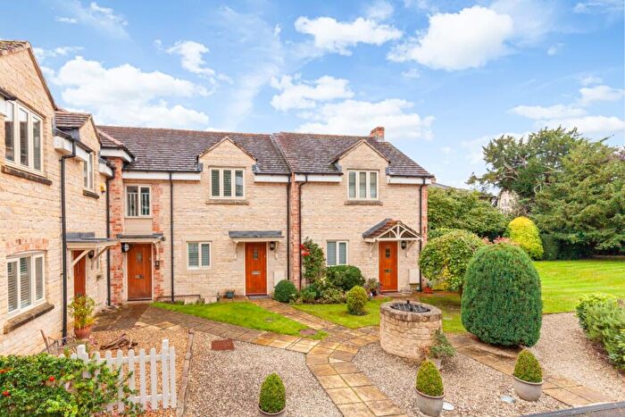 2 Bedroom Terraced House To Rent In Garth Court, Bicester, OX26