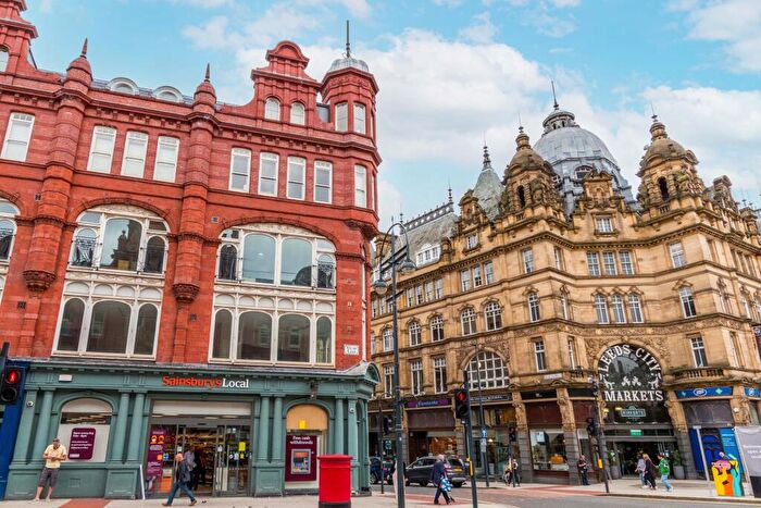 1 Bedroom Apartment To Rent In No Harewood Street, Vicar Lane, Leeds, West Yorkshire, LS2