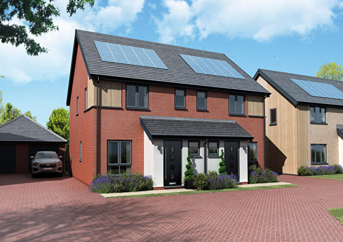 3 Bedroom Semi-Detached House For Sale In Skylark Rise, Oulton, NR32