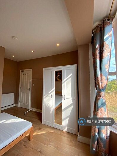 5 Bedroom Semi Detached House To Rent In Broadlands Road, Southampton, SO17