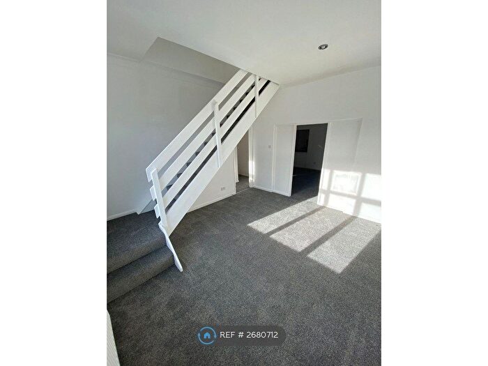 3 Bedroom Maisonette To Rent In Bewick Street, South Shields, NE33