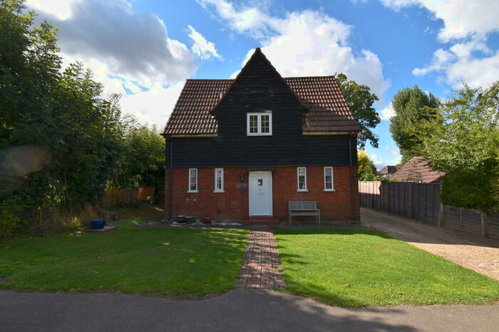 2 Bedroom Maisonette To Rent In Applecroft Road, Welwyn Garden City, AL8