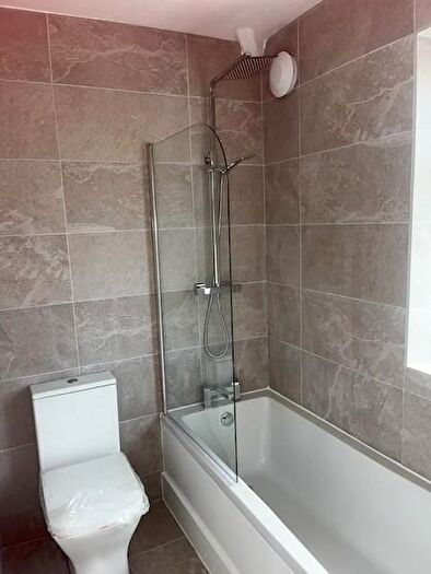 3 Bedroom Semi-Detached House To Rent In Wembley Road, Crosby, Liverpool, L23