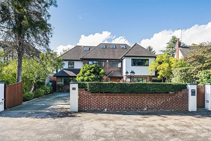 7 Bedroom Detached House For Sale In The Spears, South Drive, Sonning, RG4