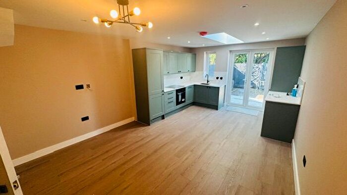 3 Bedroom Terraced House To Rent In Park Road, Orpington, BR5