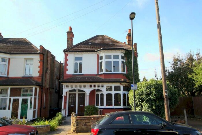2 Bedroom Flat To Rent In Orpington Road, Winchmore Hill, N21