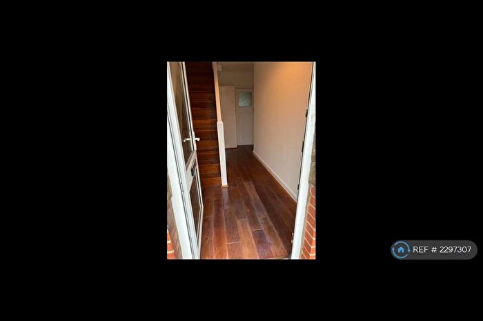 2 Bedroom Detached House To Rent In Canterbury Street, Cambridge, CB4