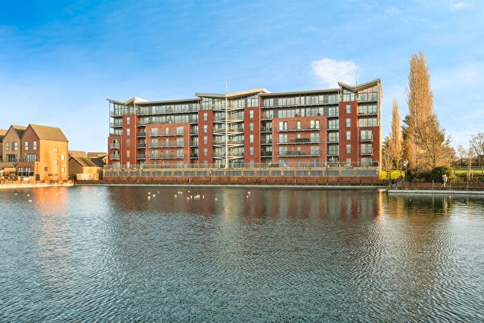 2 Bedroom Flat For Sale In Kentmere Drive, Lakeside, Doncaster, DN4