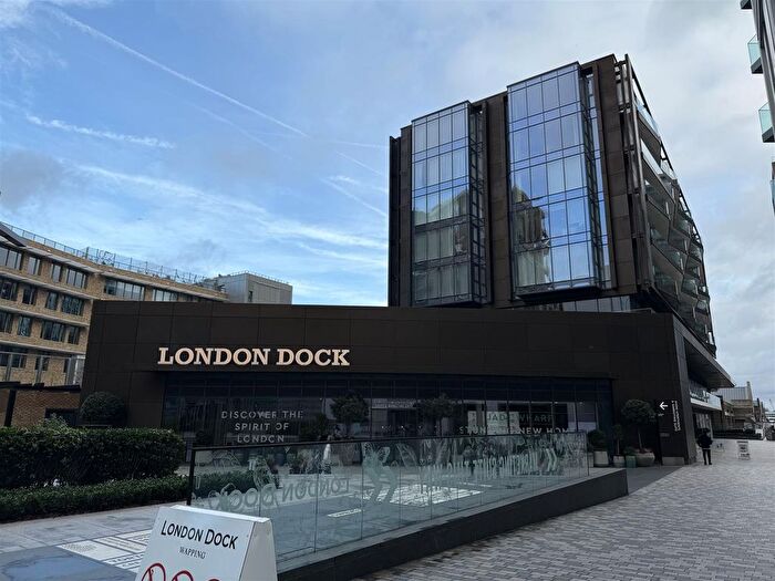 2 Bedroom Flat To Rent In Boxwood Gardens, London, E1W