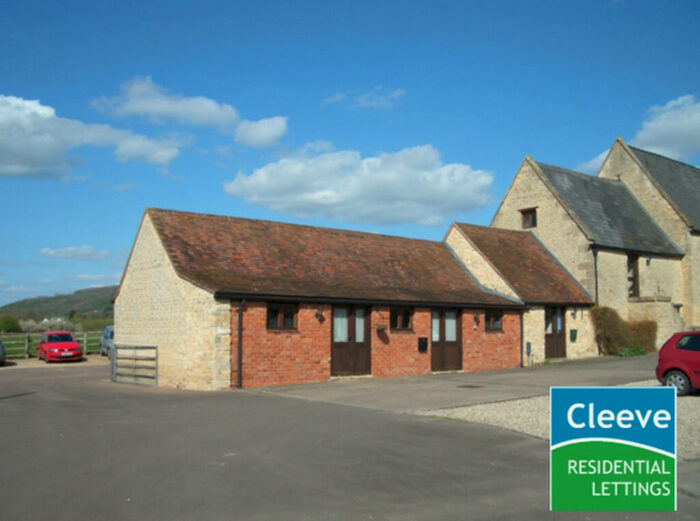 2 Bedroom Cottage To Rent In Southam Manor, GL52