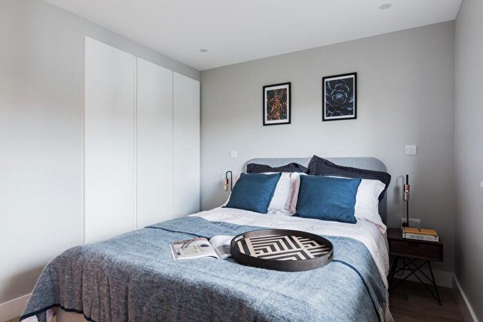 1 Bedroom Flat To Rent In Pavilion Court, NW3