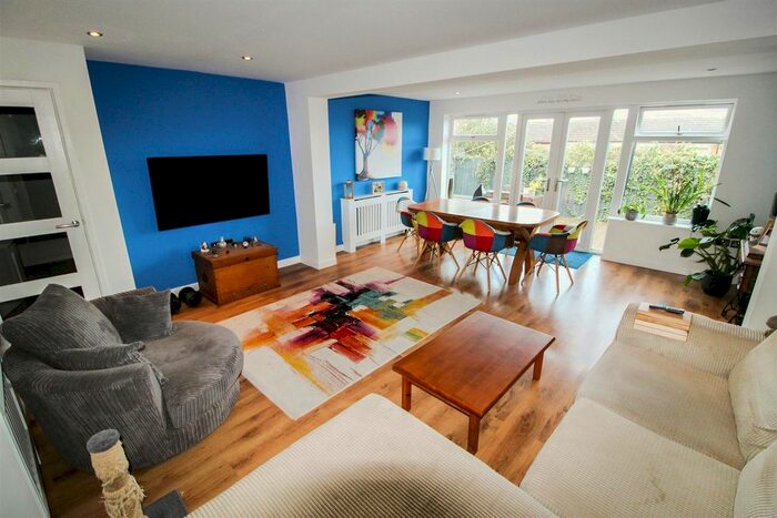 3 Bedroom Bungalow For Sale In Bush Hill Lane, Flecknoe, Rugby CV23