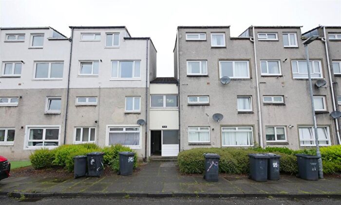 3 Bedroom Maisonette To Rent In Spruce Road, Cumbernauld, Glasgow, G67