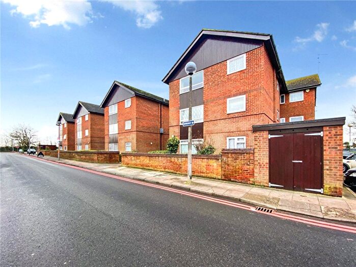 1 Bedroom Property To Rent In Nightingale Way, Swanley, Kent, BR8