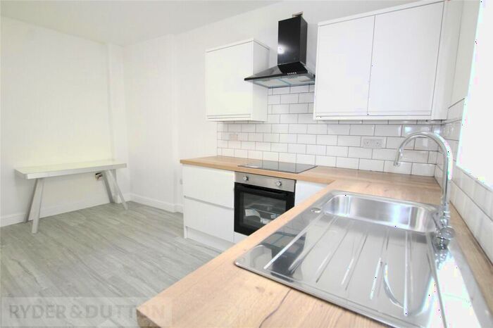 1 Bedroom Maisonette To Rent In Maple Street, Huddersfield, West Yorkshire, HD5