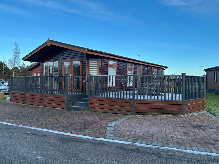 2 Bedroom Lodge For Sale In Old Malton Road, Staxton, Scarborough, YO12