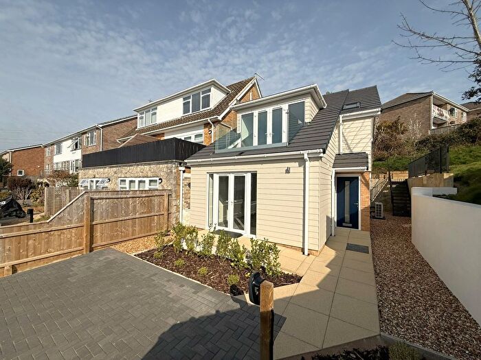 3 Bedroom Detached House For Sale In Haymoor Road, Oakdale, Poole, BH15