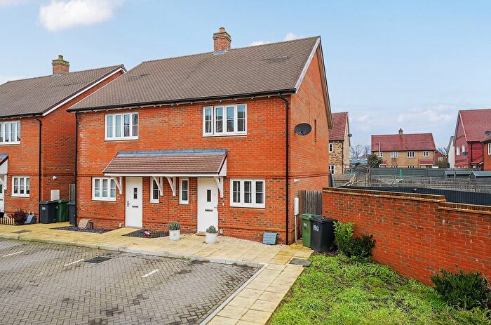 2 Bedroom Semi-Detached House For Sale In Kite Way, Hailsham, BN27
