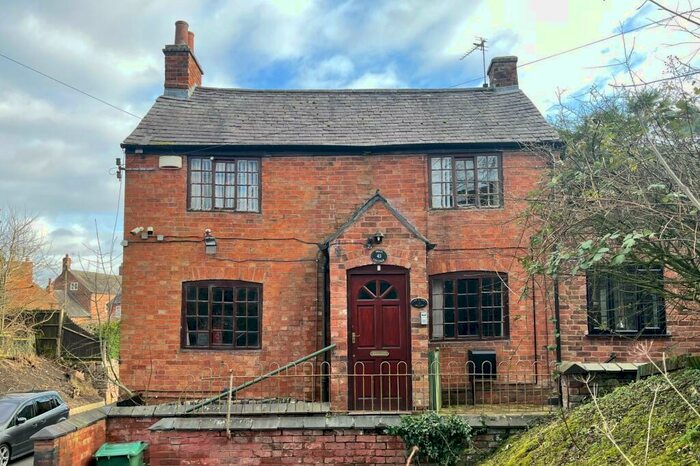 3 Bedroom Cottage For Sale In Swan Street, Seagrave, LE12