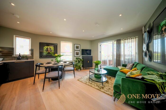 2 Bedroom Flat To Rent In Brook Road, Azure House, N8