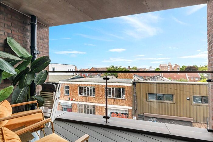 2 Bedroom Apartment For Sale In Wadeson Street, London, E2