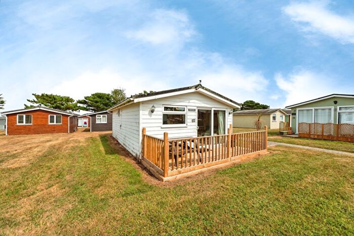2 Bedroom Property For Sale In Atlantic Bays, St Merryn, Cornwall, PL28